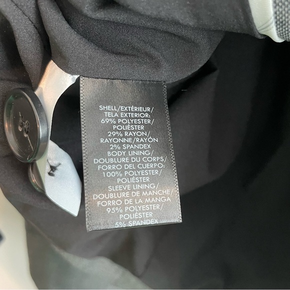 ANN TAYLOR Notched Collar 2 Button Blazer - Gray, Size 2 TALL - Picture 8 of 10